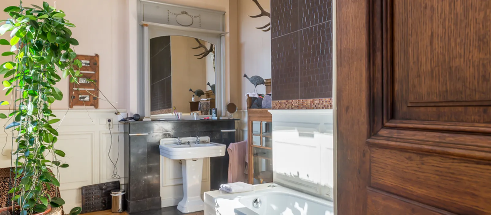 1770285742-11B) afrikaanse kamer badkamer (2)
